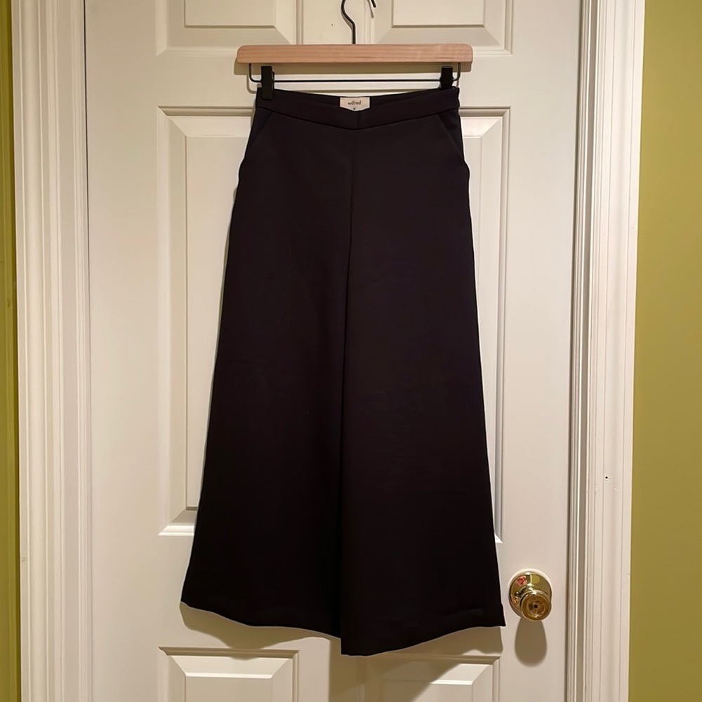 Aritzia Wilfred Wide Leg Cropped Pant - Size 00